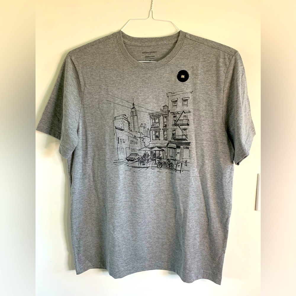 NWT Banana Republic Mens T Shirt NYC New York Medium Gray